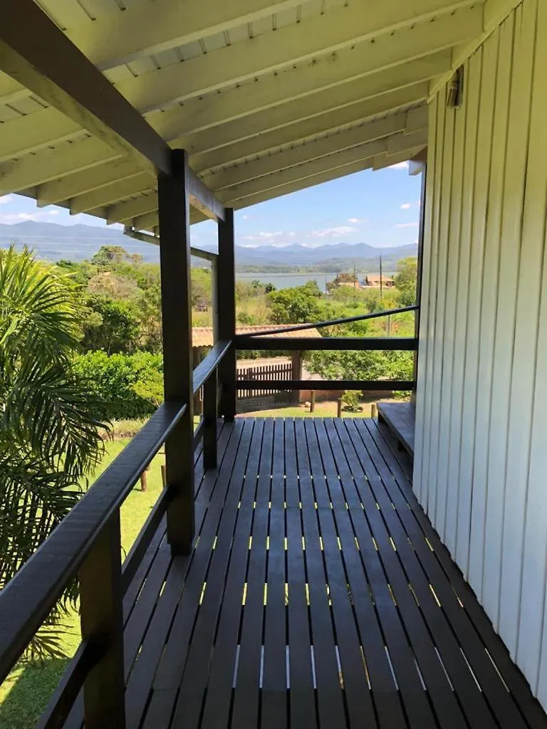 Nossa Casa Com Muito Verde No Rosa إيمبيتوبا