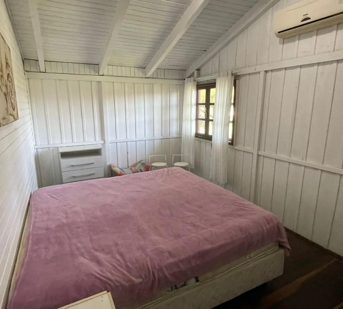 Nossa Casa Com Muito Verde No Rosa إيمبيتوبا 0*,  البرازيل